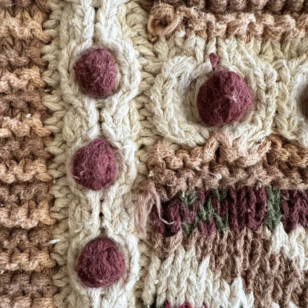 Jennifer & Company VTG 90s Hand Knit Cotton Blend Cottage Cabbage Rose Sweater L
